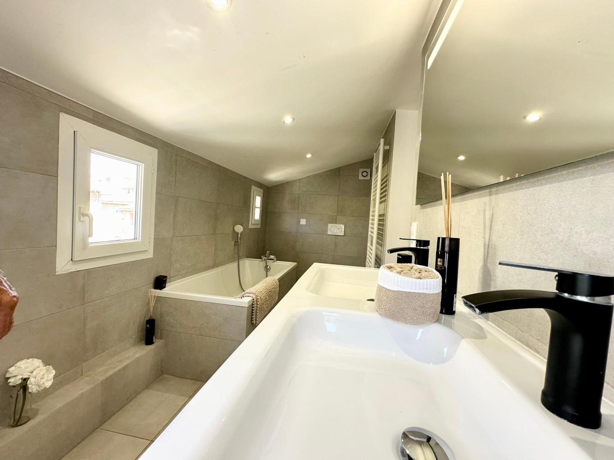 Gorgeous Brand New 2 Bedrooms Antibes Extérieur photo